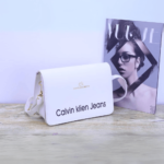⁦شنطة كروس Colivin Klin Jeans⁩ - الصورة ⁦2⁩